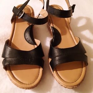 b.o.c by Born black leather size 9 sandals